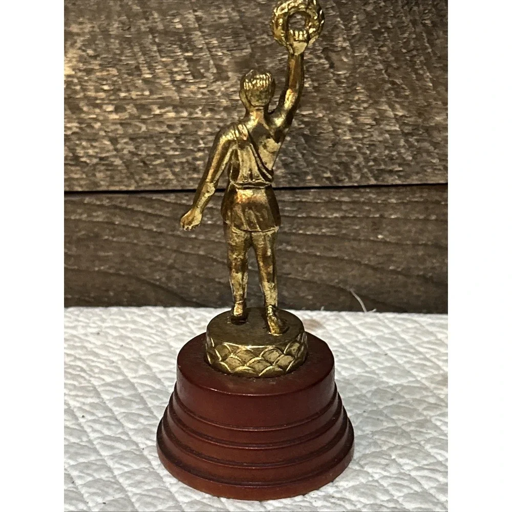 DODGE TROPHY / TROPHIES  6